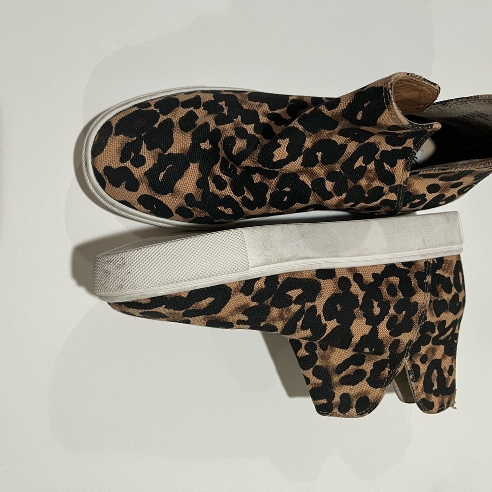 Steve Madden animal print cheetah loafers sneakers  7.5 canvas booties NWOT - Picture 5 of 5